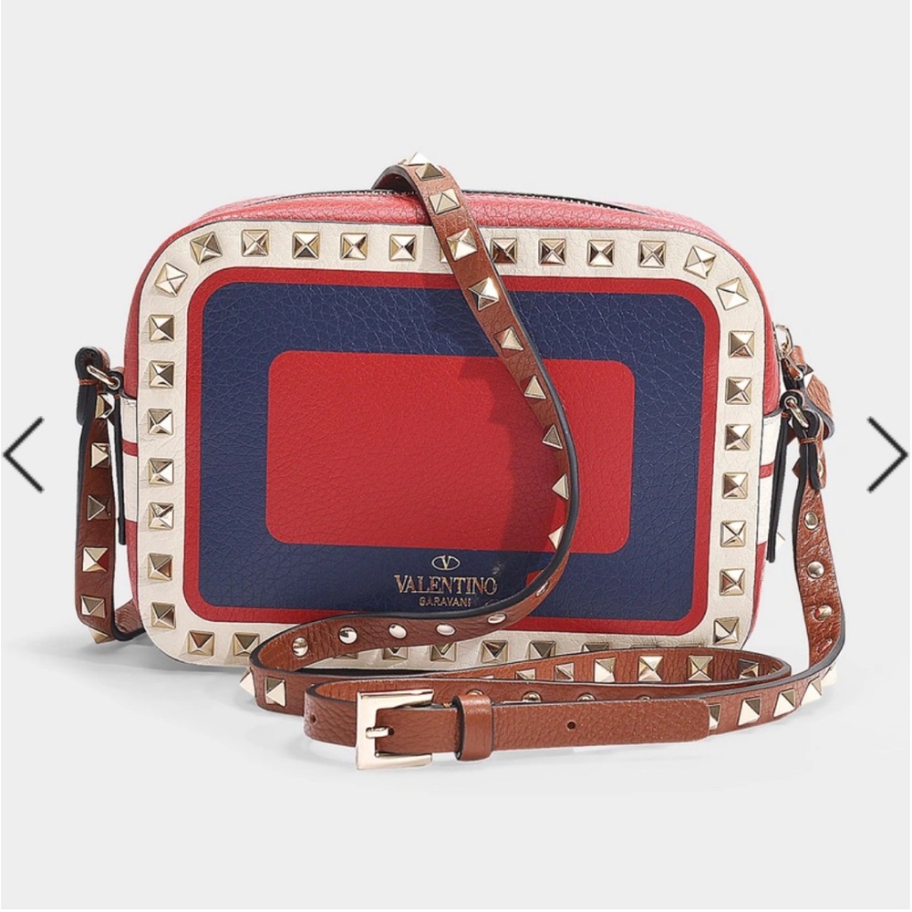 Valentino Garavani/ Rockstud Foulard Camera Bag In Red